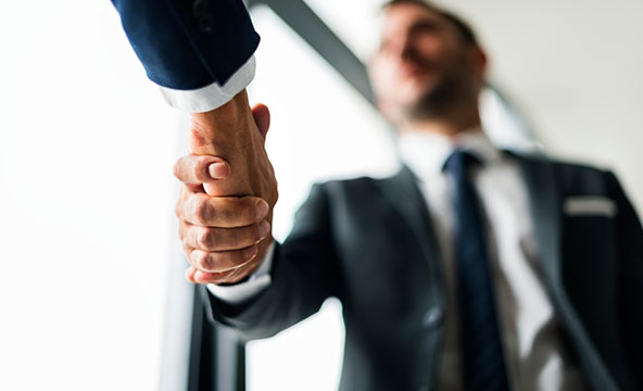 Le compte de dépôt à vue en dinars et en dinars convertibles.