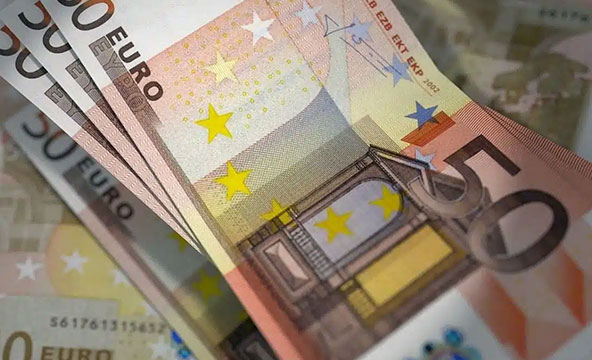 Le compte spécial en dinars convertibles ou en devises.